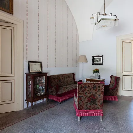 Palazzo Favola Dimora In Town Centre - Happy Villa *